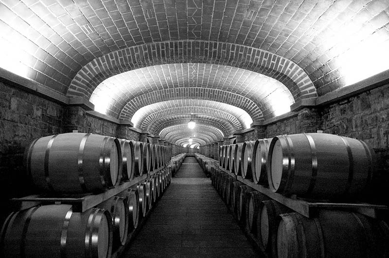 Wine aging International Wine club